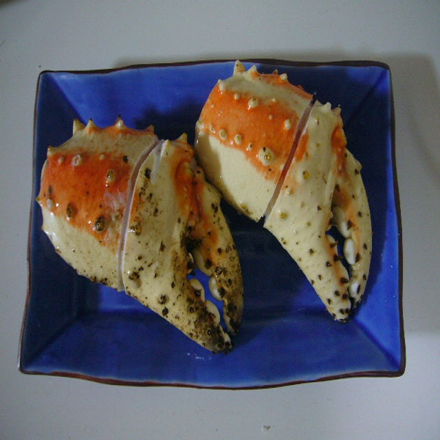 【かに専門店みやこ】タラバガニ爪 ボイル 1kg 7/9 超ビッグサイズ 殻付筋目入り｜最高級・特別な贈り物に