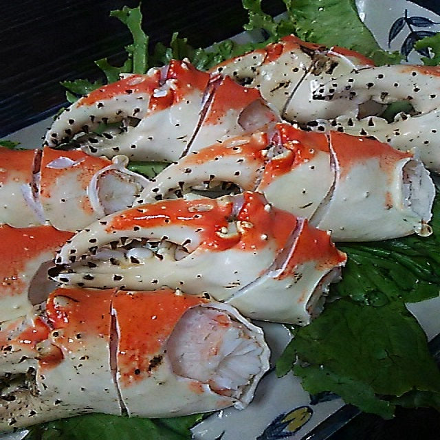 タラバガニ爪 ボイル 13/15 1kg 殻付筋目入り